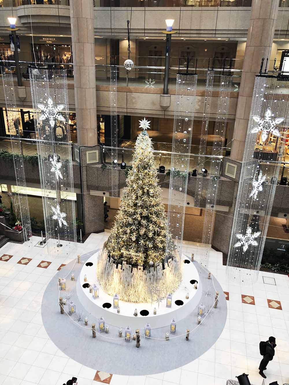 横浜ランドマークプラザ クリスマスツリー 横浜ランドマークプラザ クリスマスツリー 高千穂のリフォームブログ 神奈川県横浜市 横浜ランドマークプラザ クリスマスツリー 横浜ランドマークプラザ クリスマスツリー 高千穂のリフォームブログ 神奈川県横浜市
